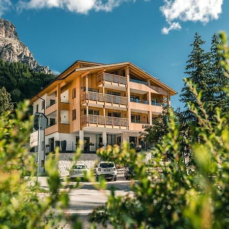 Garni Larix Hotel Colfosco Kültér fotó