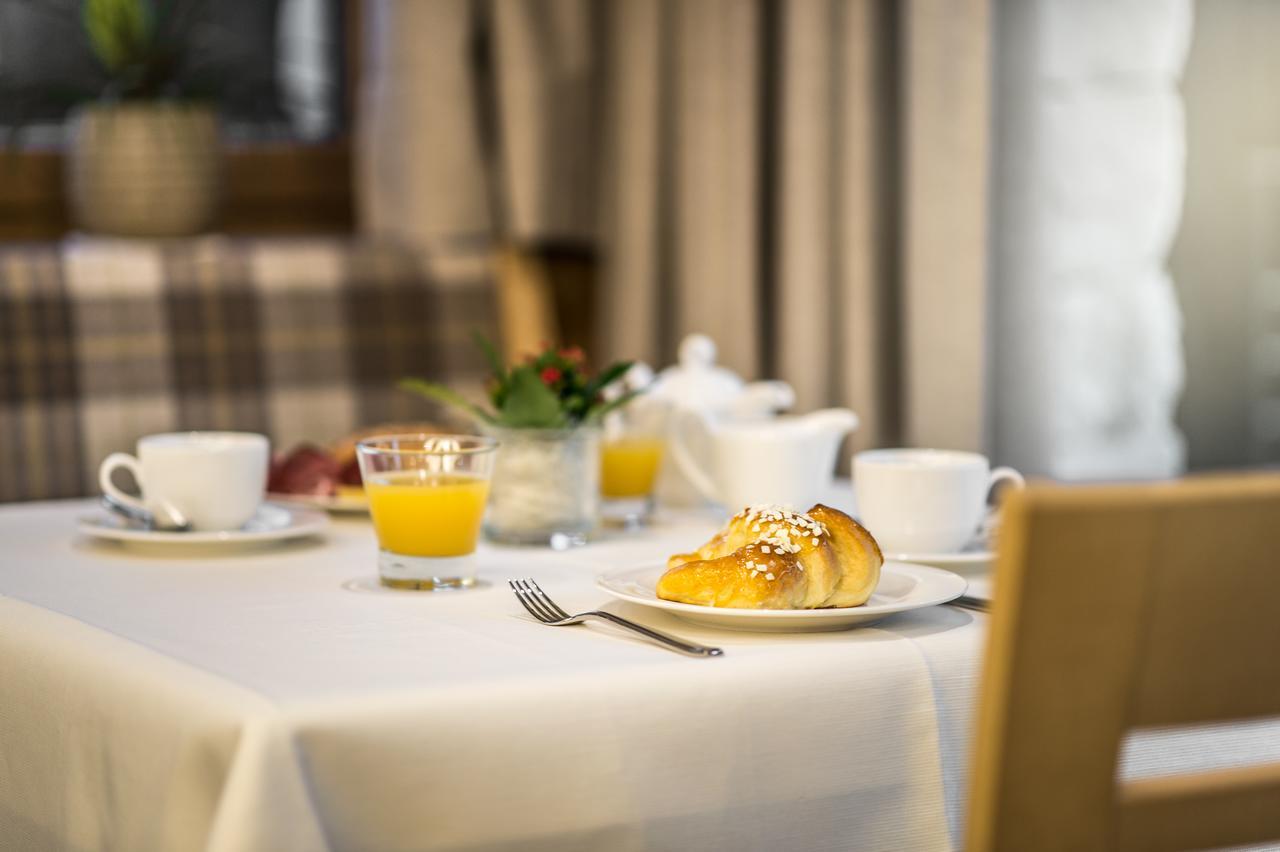 Garni Larix Hotel Colfosco Kültér fotó