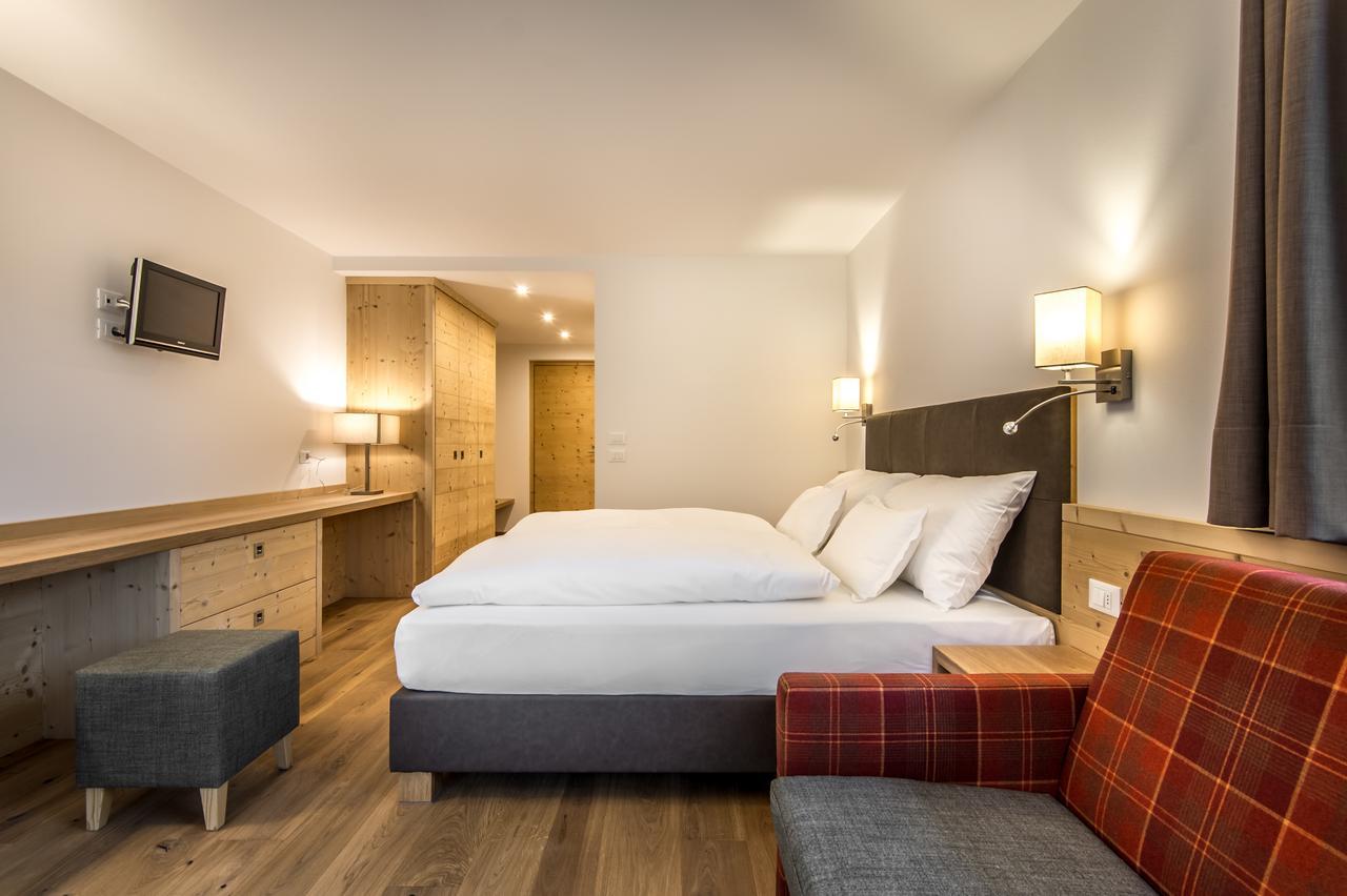 Garni Larix Hotel Colfosco Kültér fotó